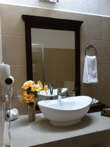 Bathroom 4, Casa San Juan, Mérida