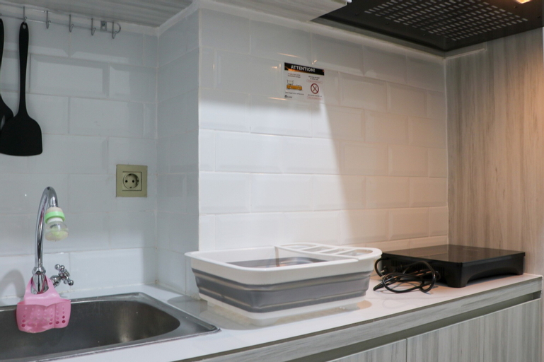 Others 4, Cozy and Relaxing Studio at Transpark Cibubur Apartment By Travelio, Depok