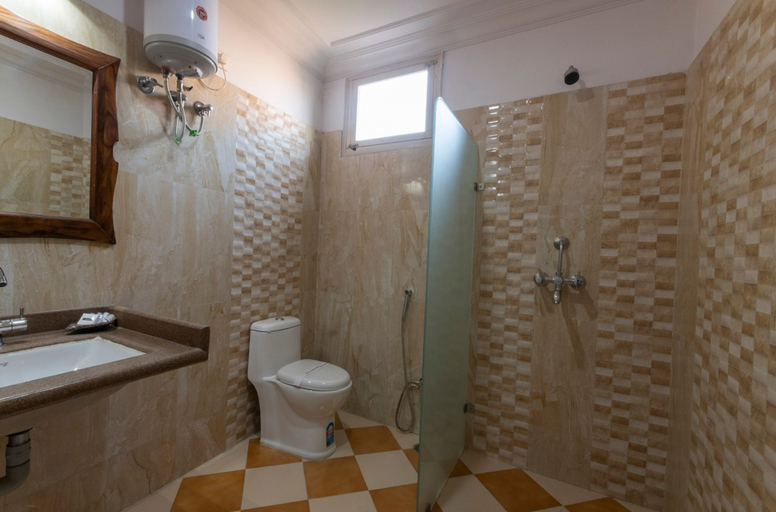 Bathroom 4, Hanuwant Niwas, Jodhpur