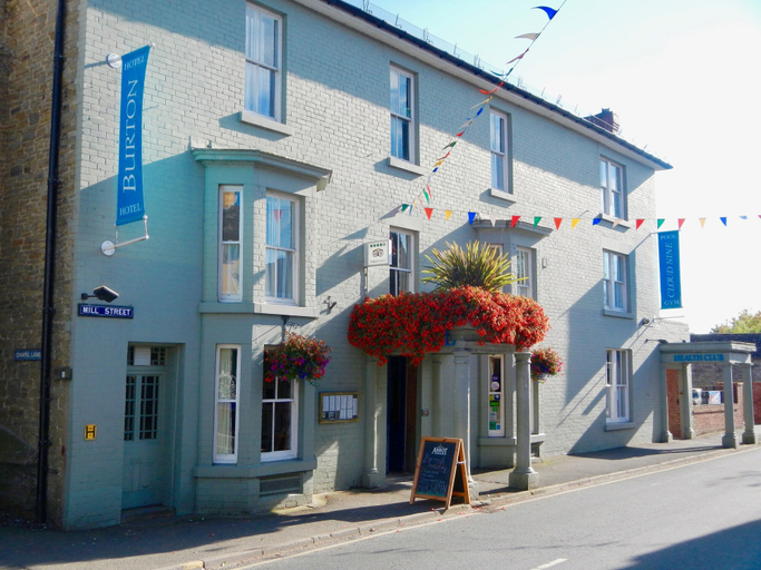 Exterior & Views 2, The Burton Hotel and Cloud Nine, Herefordshire
