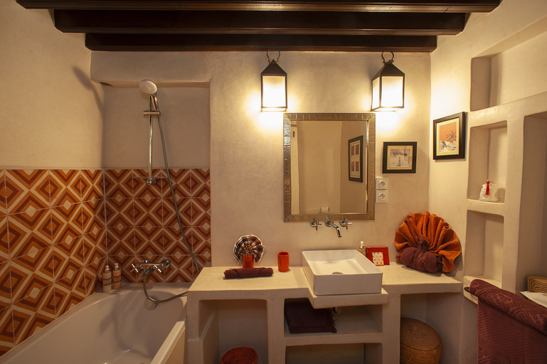 Bathroom 5, Riad Boussa, Marrakech