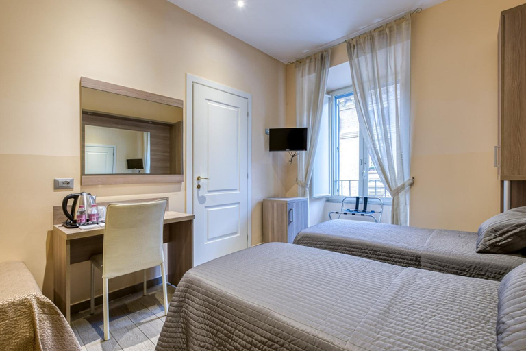 Bedroom 3, Catone Vatican Suites, Rome