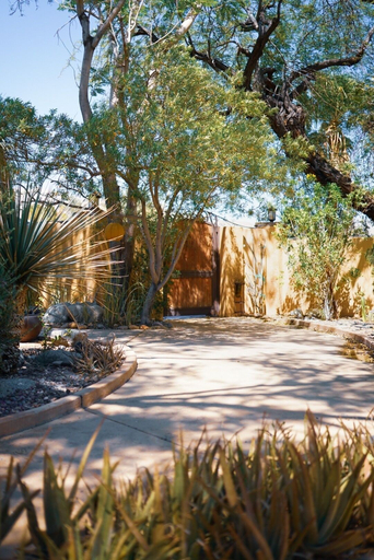 Exterior & Views 2, The Good House, Riverside