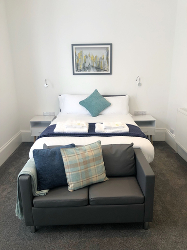Bedroom 2, Southside Street Apartments, Plymouth