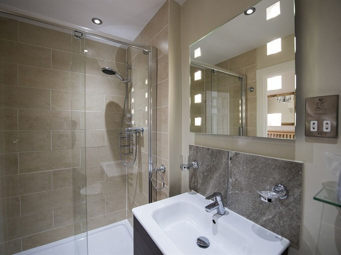 Bathroom 5, Elmdene Hotel, Torbay