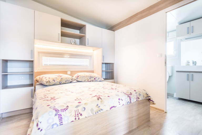 Bedroom 4, Mobile Home Rock Rose 2, Tkon