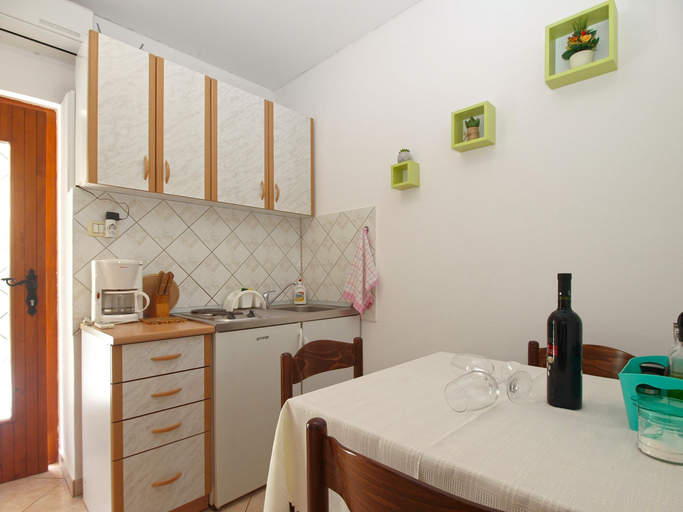 Others 4, Apartment 1318, Medulin