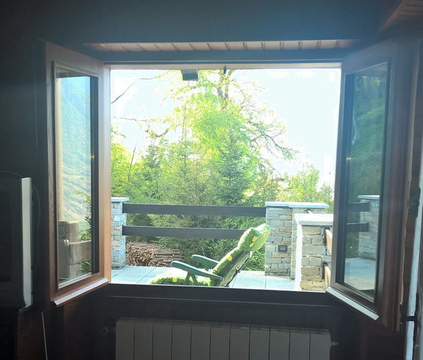Room 4, The Garden Chalet, Sondrio
