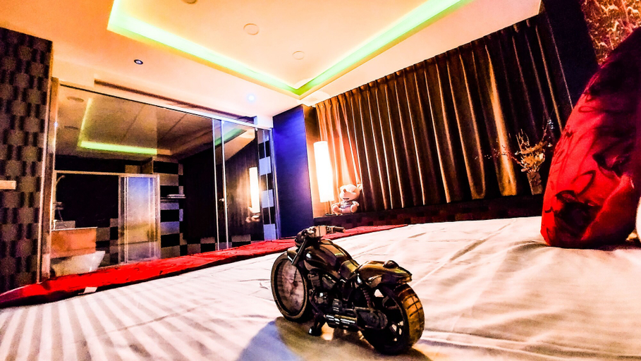Others 5, SUAO Backpackers, Yilan