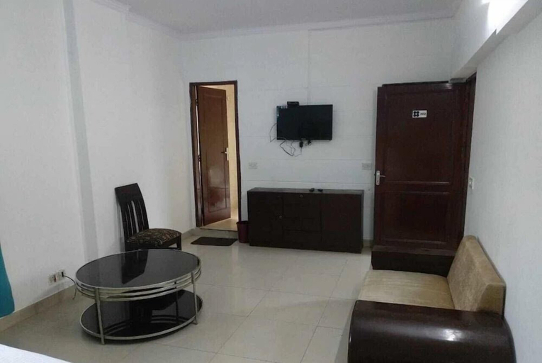 Others 5, Hotel Red Stone, Delhi