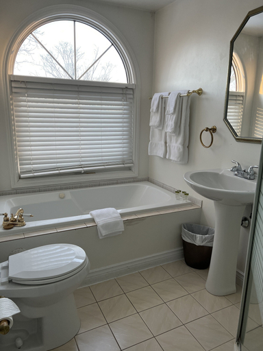 Bathroom 3, Inn at the Falls, Muskoka