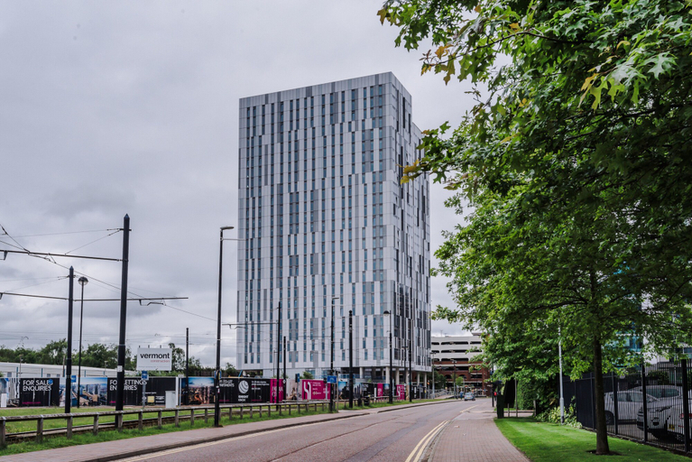 Exterior & Views 2, Beautiful Apartments in Media City, Manchester