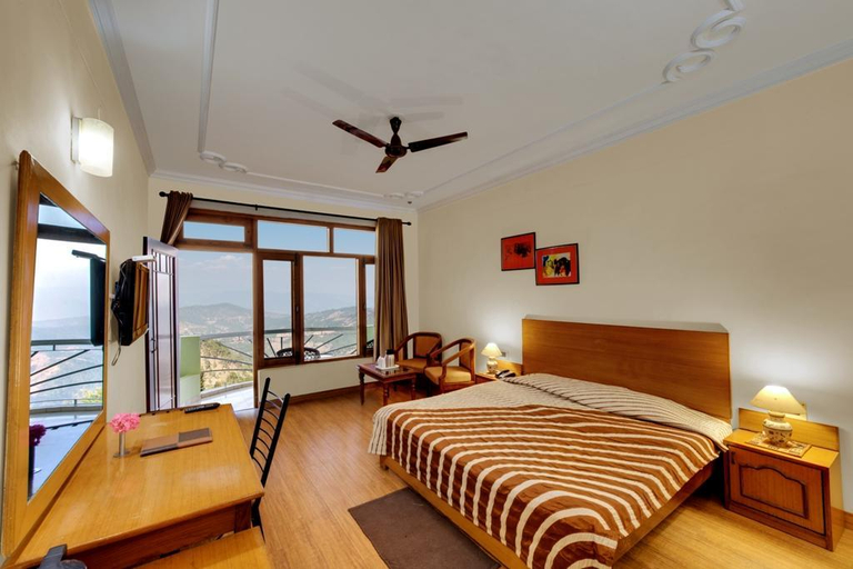 Bedroom, Suman Royal Resort, Almora