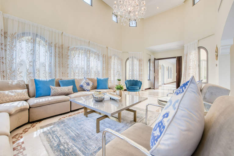 Living area 5, Maison Privee - Frond Villa K, Dubai