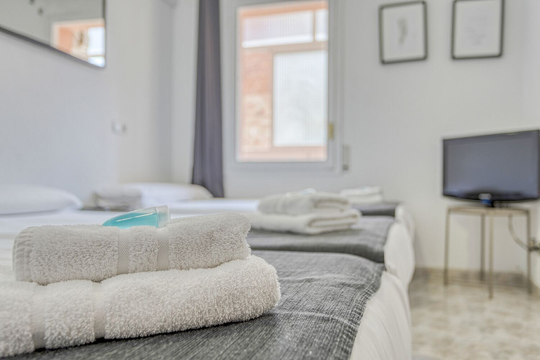 Bedroom 3, Hostal Bedmates, Barcelona