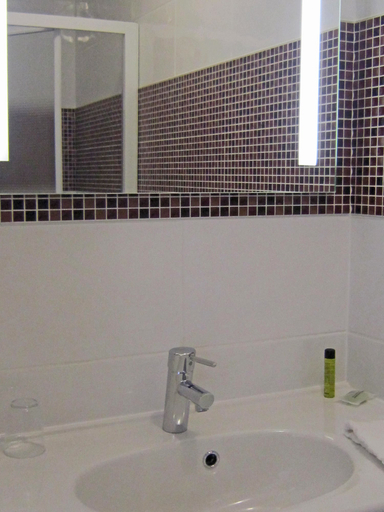 Bathroom 4, The Originals Boutique, Hôtel de Perros, Côtes-d'Armor