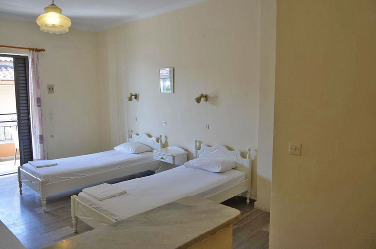 Bedroom 2, Seafront Apartments, Ionian Islands