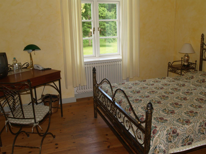 Bedroom 3, Landhaus Schloss Kölzow, Vorpommern-Rügen