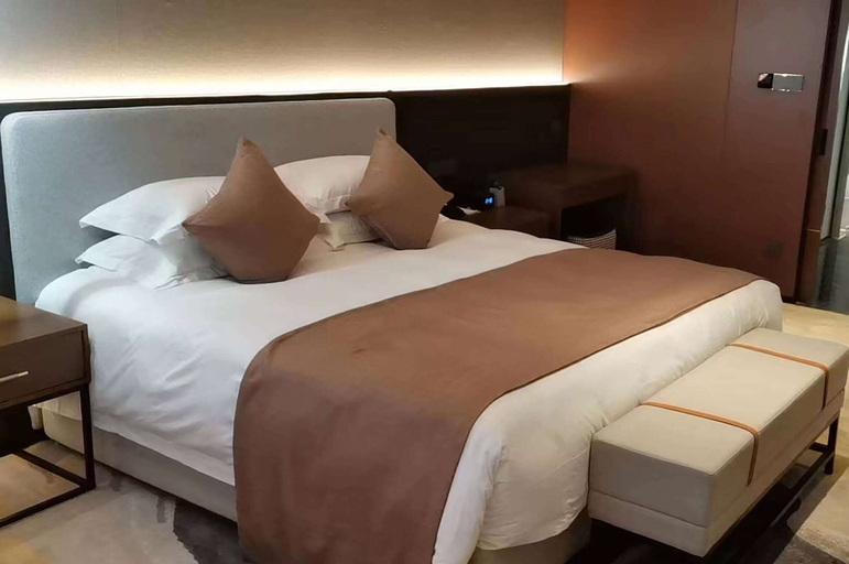Bedroom 2, Howard Johnson by Wyndham Bole Plaza Chengwu, Heze