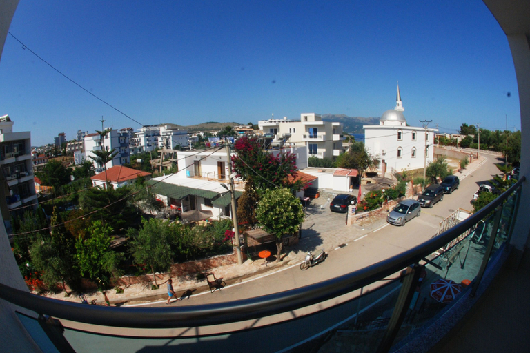 Others 5, Hotel Anna, Sarandës