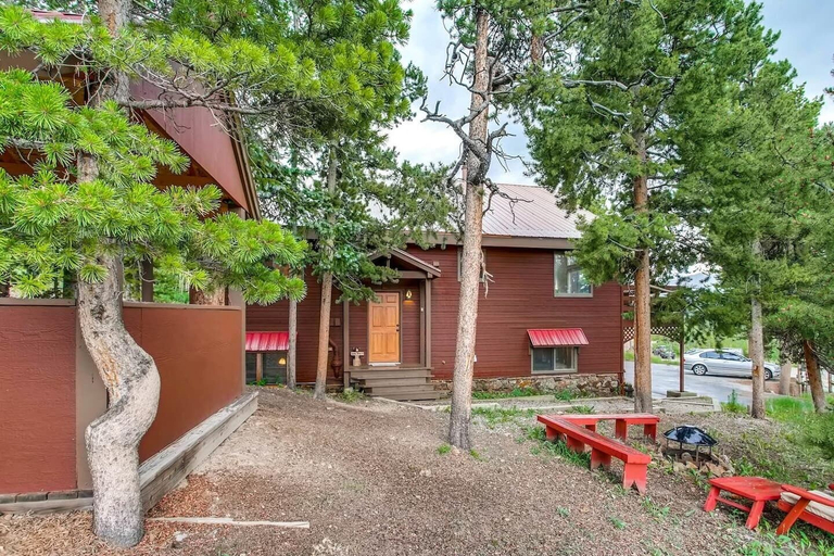 Exterior & Views 2, 1235 A Baldy House, Summit