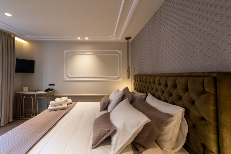Bedroom 2, Capolavoro Suites, Ionian Islands