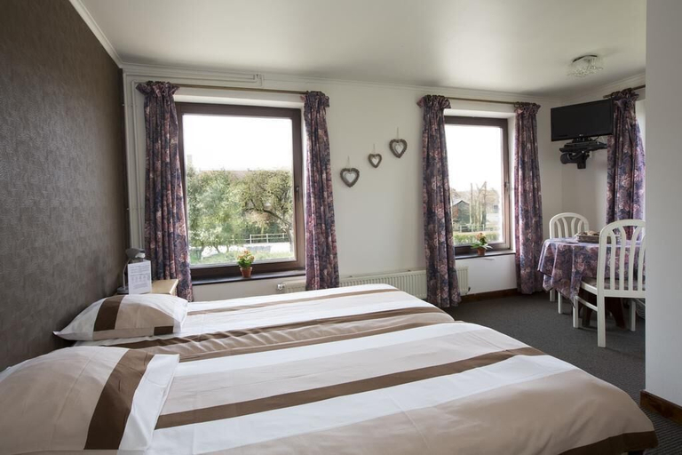 Bedroom 3, Hotel Oude Abdij, West-Vlaanderen