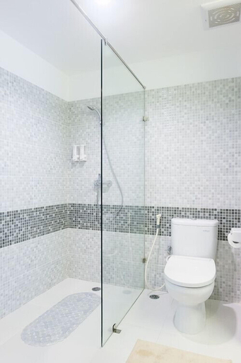 Bathroom 3, Mansion28 at Dharmawangsa, South Jakarta