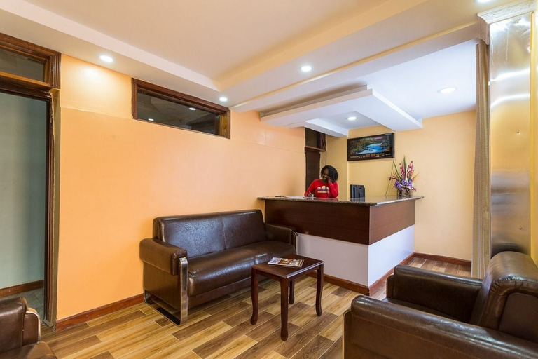 Others 5, Kentania Hotel, Bahati