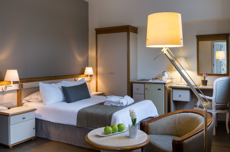Bedroom 3, Alasia Hotel
