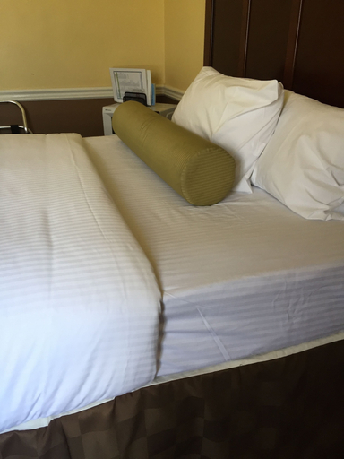 Bedroom 4, La Bonita Inn Motel, Los Angeles