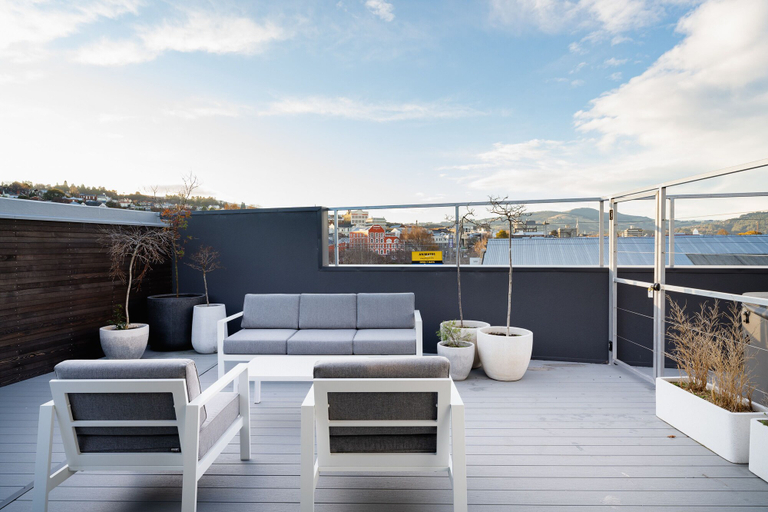 Others 4, Quarters A1- Luxurious & Spacious, Dunedin