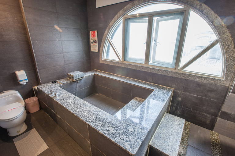 Bathroom 3, Spring Breeze Motel, Hualien