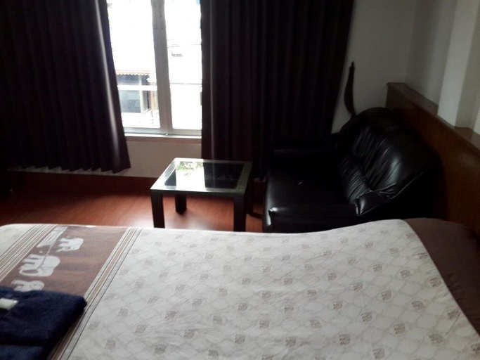 Bedroom 3, Orchid Inn, Khlong Toey
