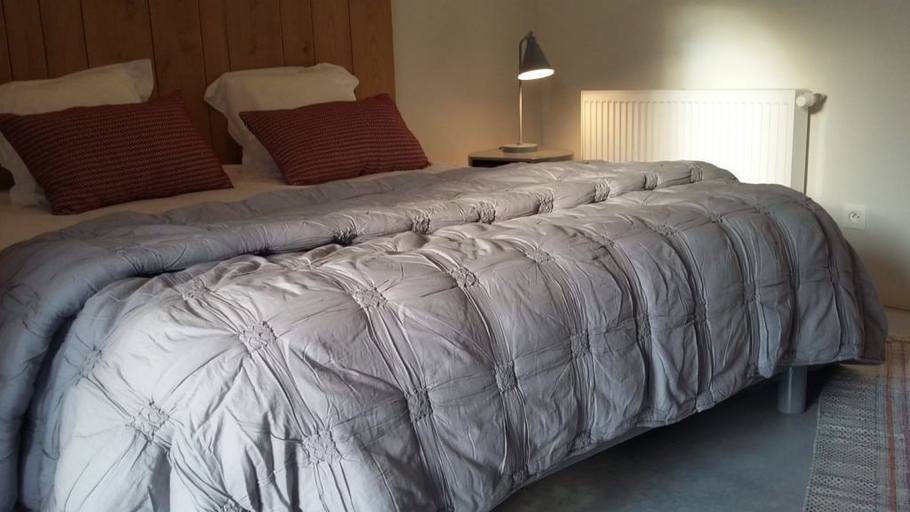 Bedroom 4, Les Hauts de Chalonne, Charente