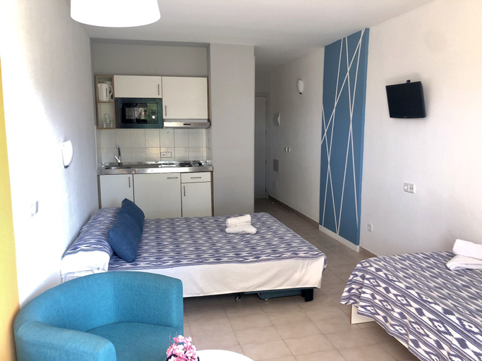 Bedroom 2, Alper Apartments, Baleares