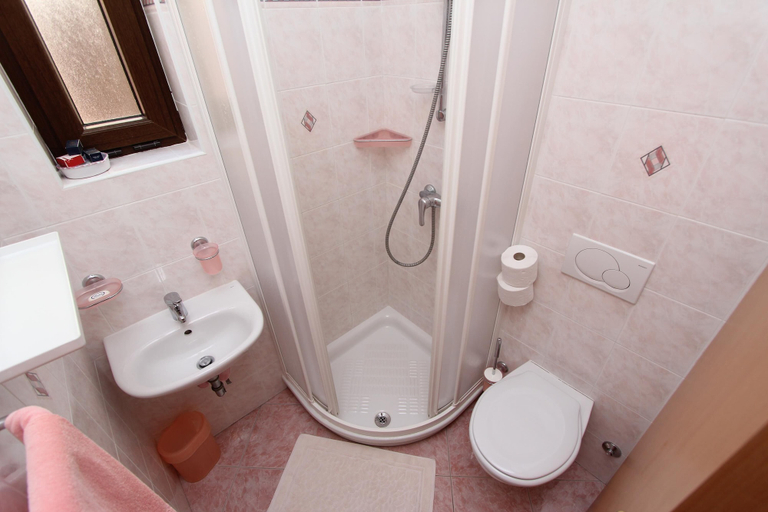 Bathroom 3, Studio and Room Tea, Rovinj