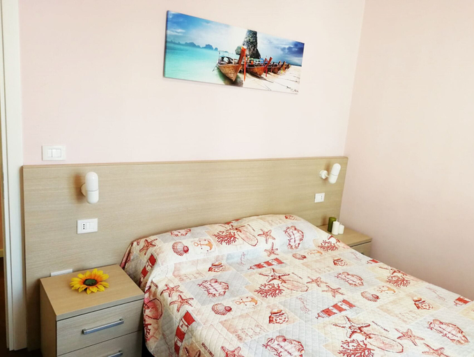 Bedroom 2, Residence Margherita, Rimini