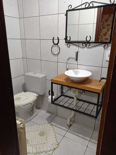 Bathroom 4, Chales Corucacas, Cambará do Sul