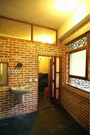 Bathroom 3, Water Home, Nantou