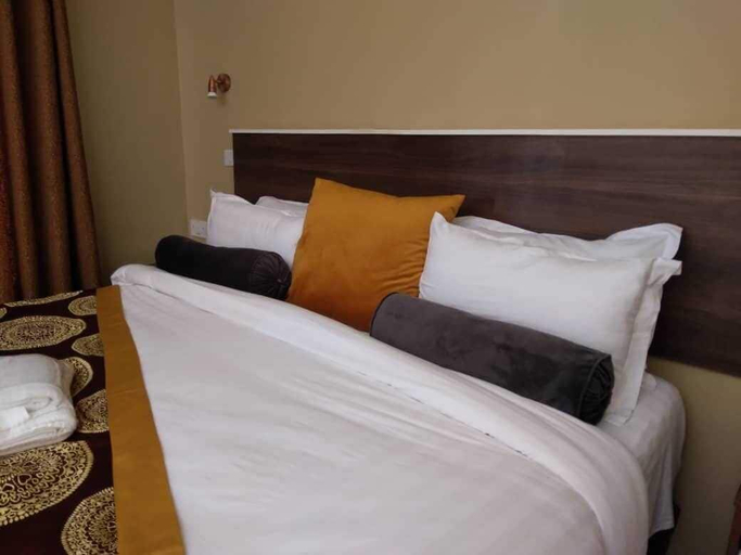 Bedroom 2, Etang Guest House, Tutume