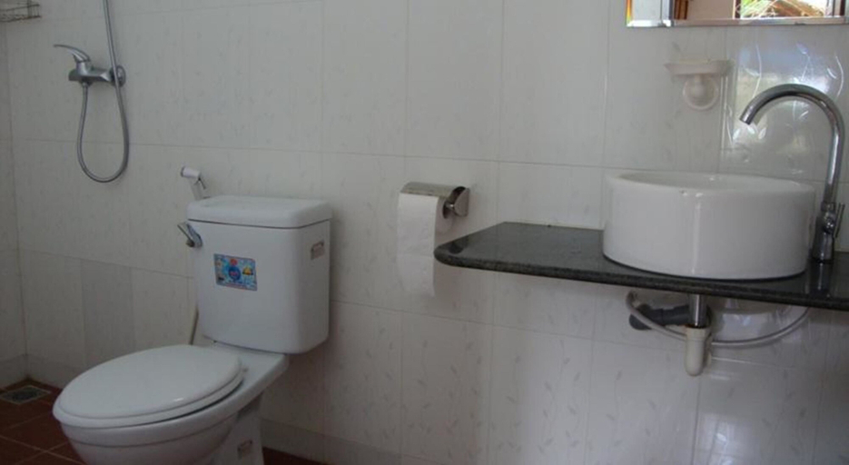 Bathroom 3, Oasis Hotel, Bến Tre