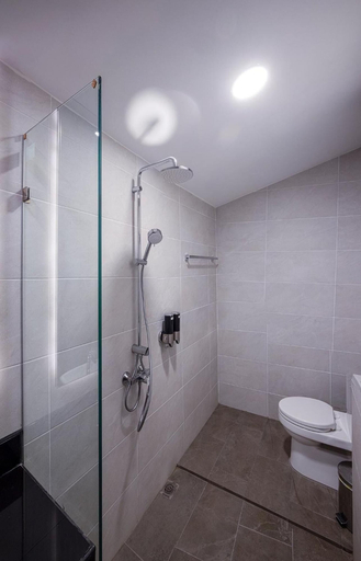 Bathroom 3, The Cliff Elegance Resort, Mueang Krabi