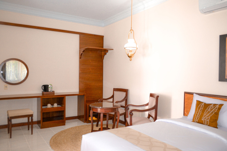 Bedroom 3, Royal Brongto Hotel, Yogyakarta