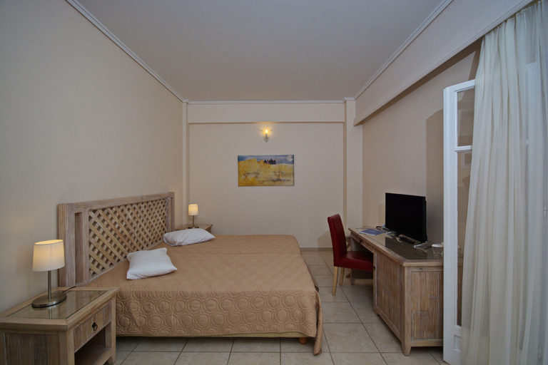 Bedroom 3, Alonissos Beach Bungalows & Suites Hotel, Thessaly