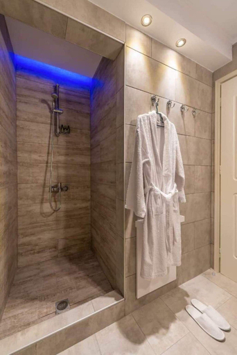 Bathroom 4, Madini Luxury villa with private Heated pool, Ionian Islands
