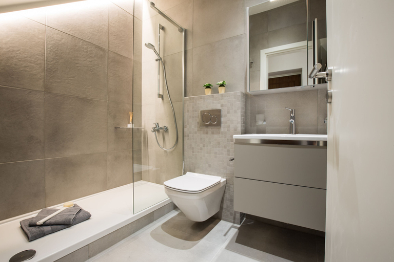 Bathroom 3, London Villa - 41 Clanricarde Gardens, London