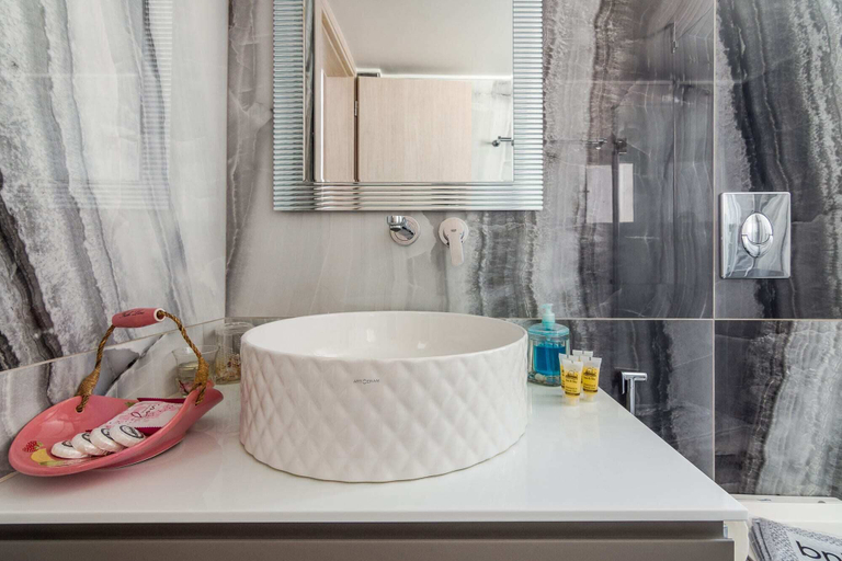Bathroom 3, Adorable 2 Bedrooms Apartment in Athens, Attica