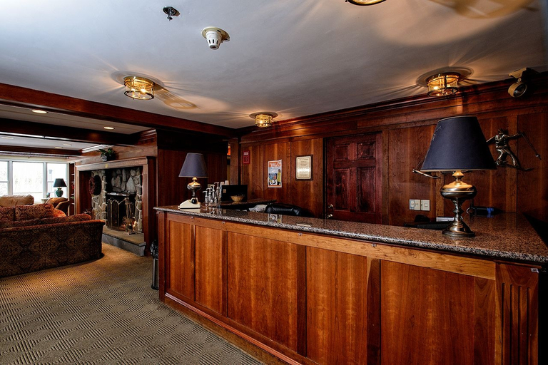 Food & Drinks 5, The Valley Inn, an Ascend Collection Hotel, Grafton