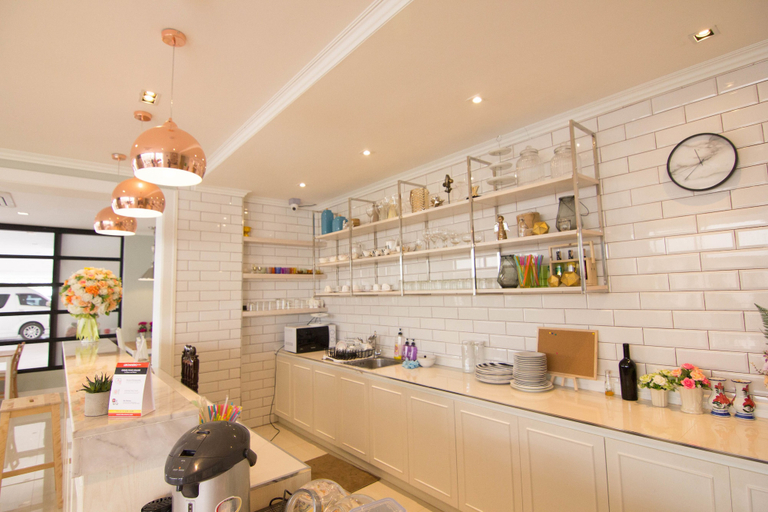Food & Drinks 5, 168 Studio Hotel Ubon Ratchathani, Muang Ubon Ratchatani